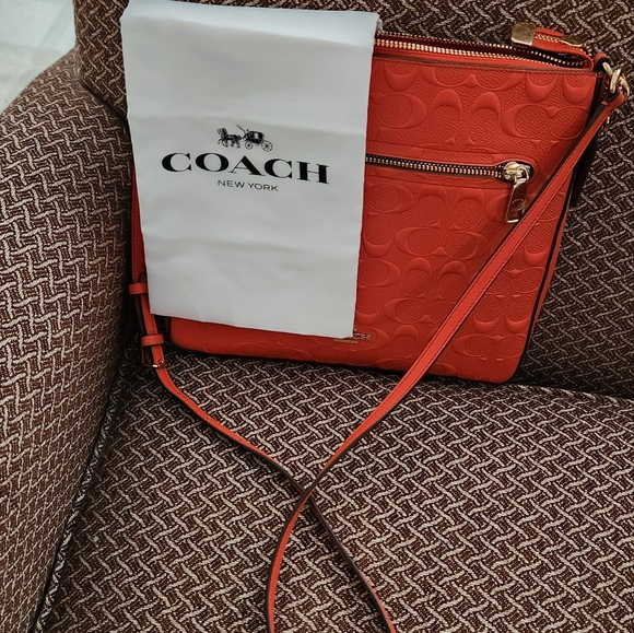 Coach purse - Picture 5 of 11